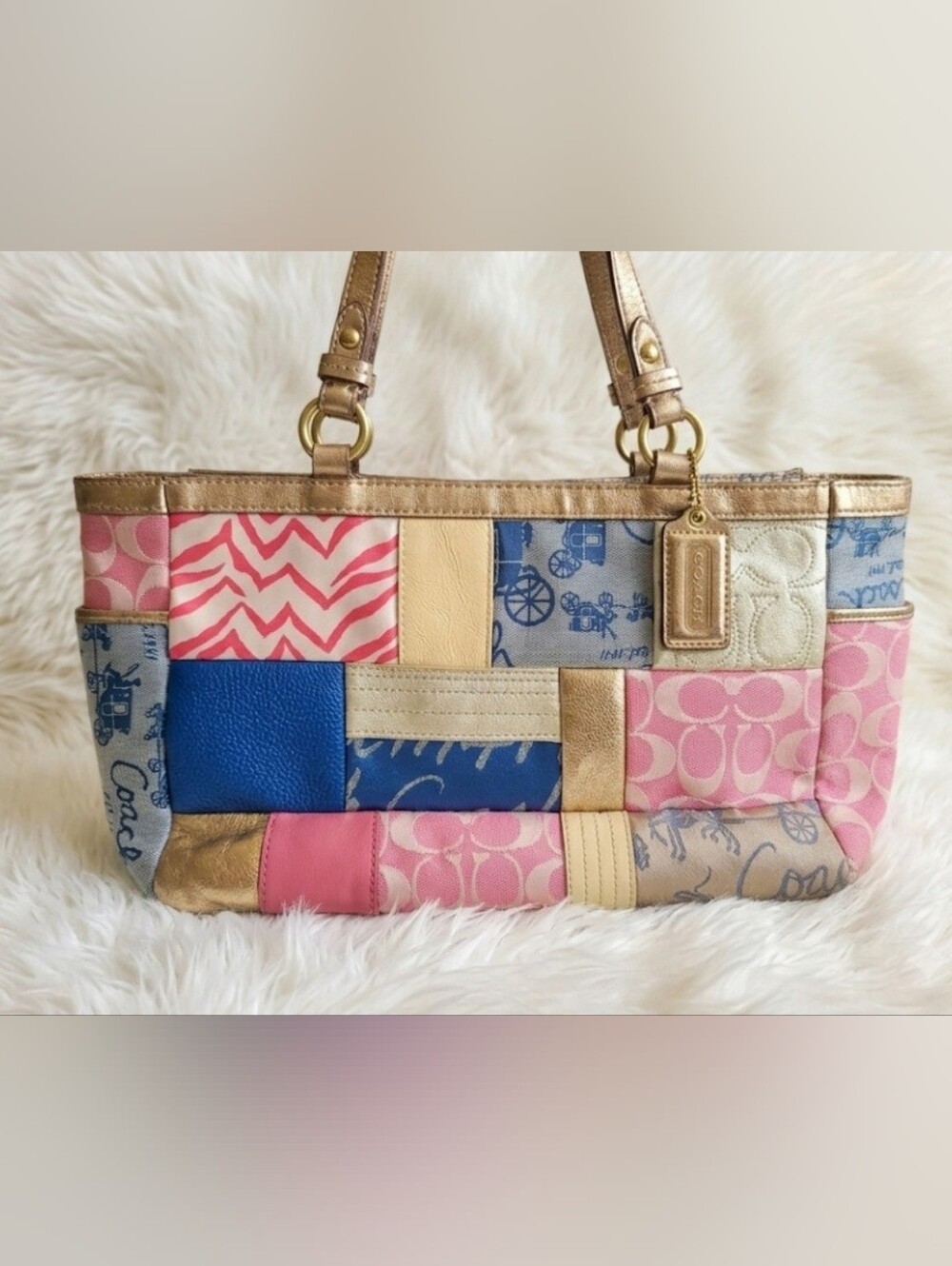 Y2K ICONIC: Coach Patchwork Signature Tote – Early 2000s Dream